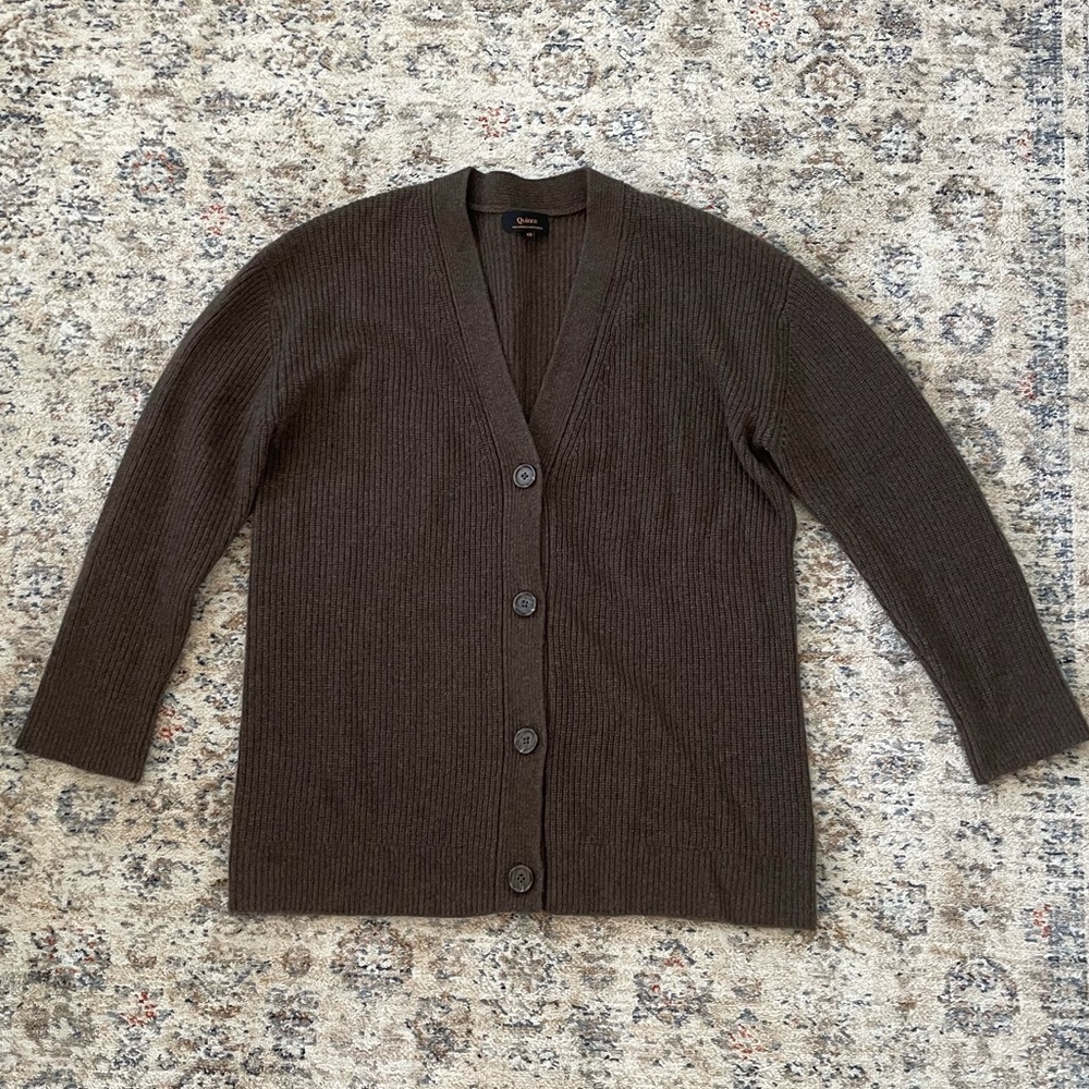 Quince Mongolian Cashmere Oversized Boyfriend Cardigan Sweater - Picture 2 of 8